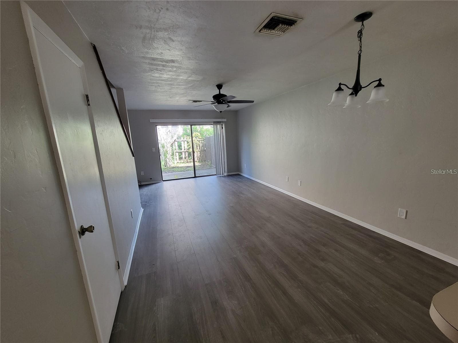 Townhouse at 3625 NE 20TH PL, OCALA, photo 2 of 10