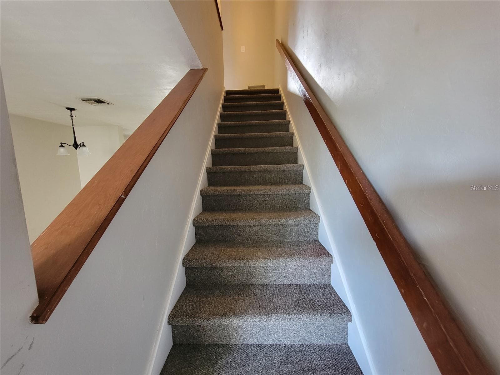 Townhouse at 3625 NE 20TH PL, OCALA, photo 5 of 10