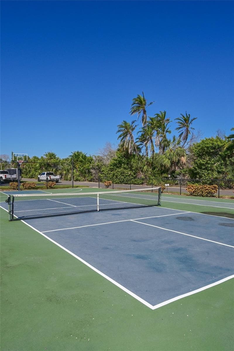 Community Tennis/Pickleball Court - 10313 WATERBIRD WAY, BRADENTON