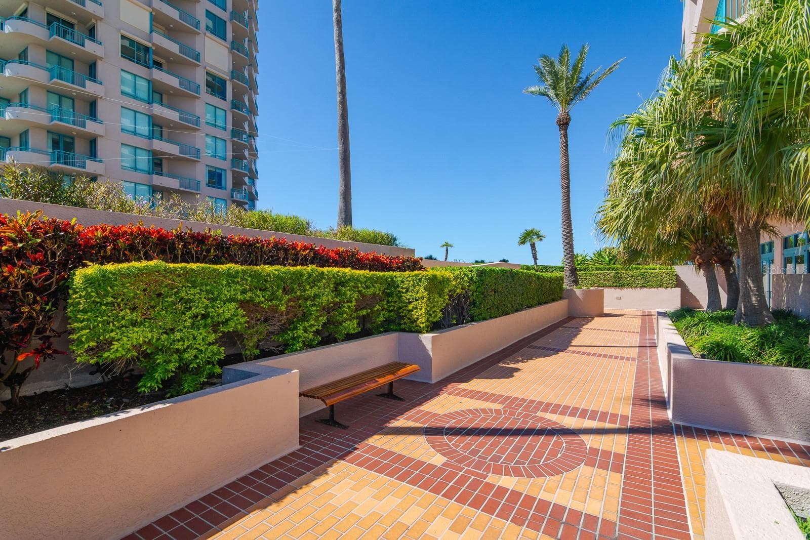 Walking Grounds - 1560 GULF BLVD #1507, CLEARWATER BEACH