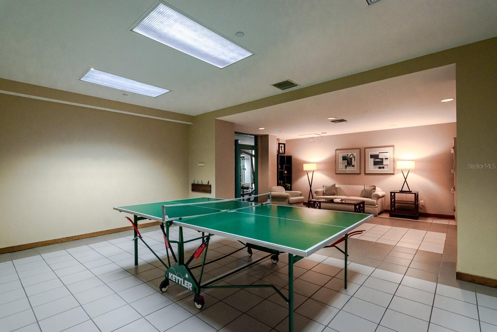 Table Tennis - 1560 GULF BLVD #1507, CLEARWATER BEACH