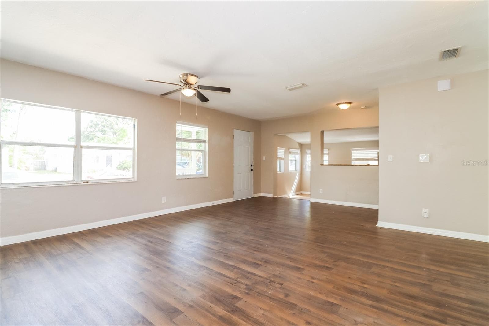 Single Family Residence at 2626 15TH AVE N, ST PETERSBURG, photo 5 of 20