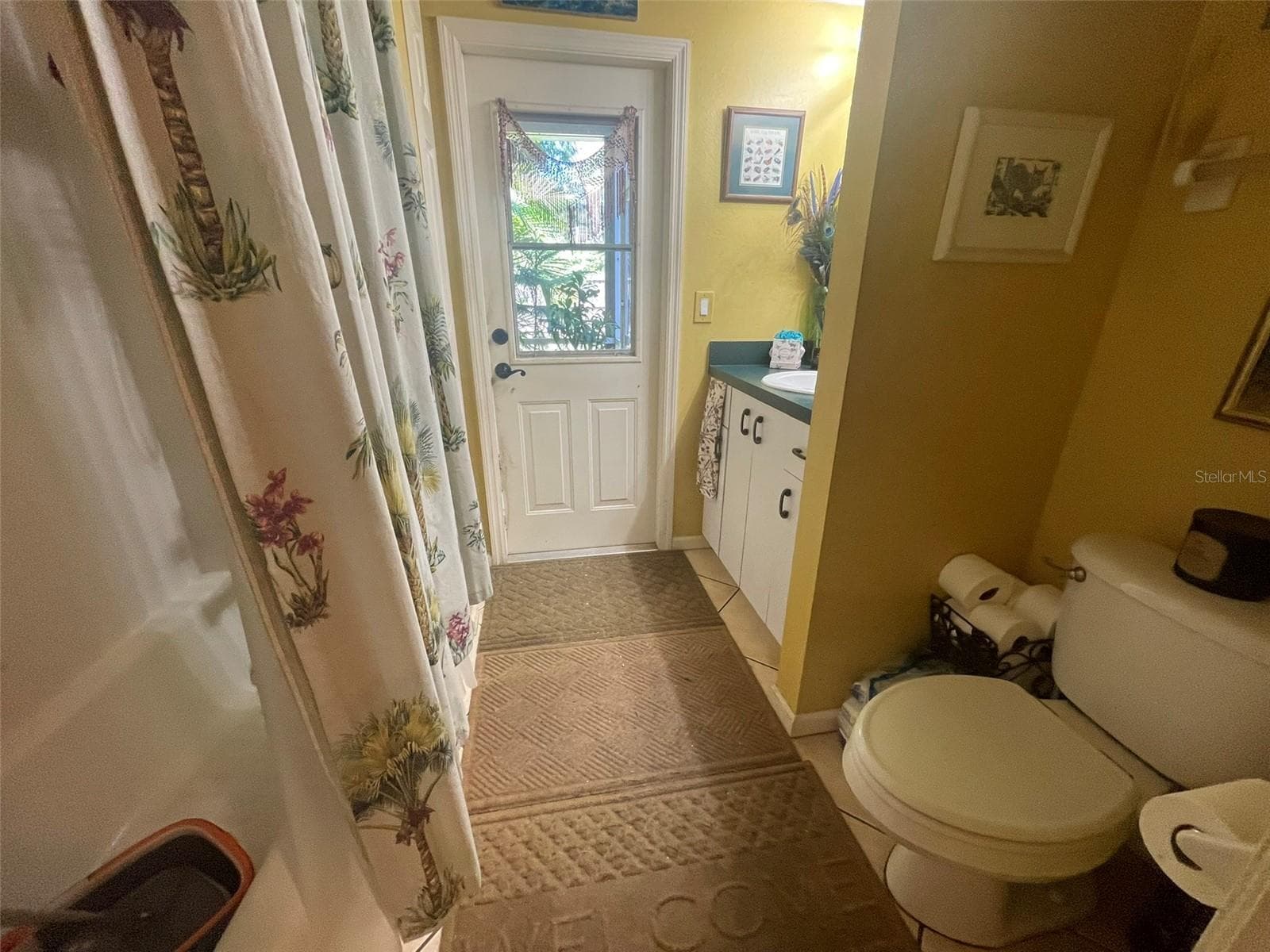Single Family Residence at THREE OAKS, SARASOTA, photo 22 of 36