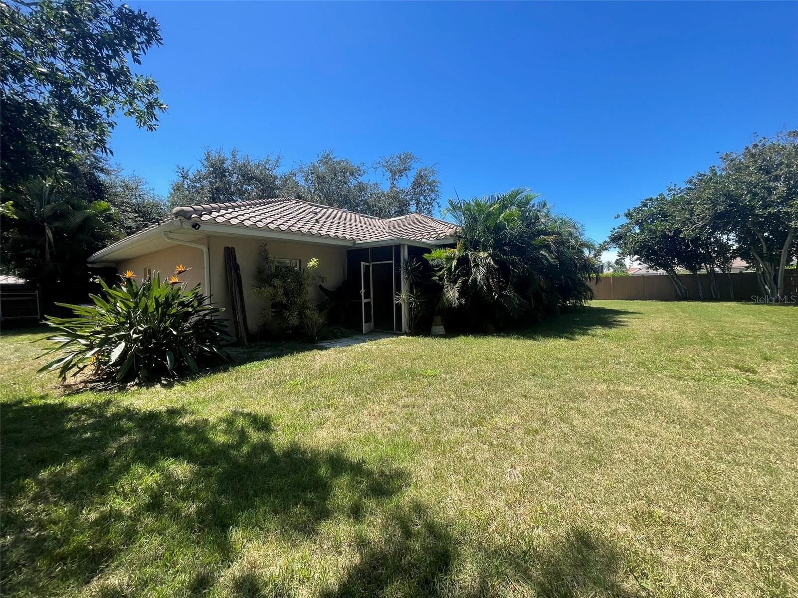 Single Family Residence at THREE OAKS, SARASOTA, photo 33 of 36