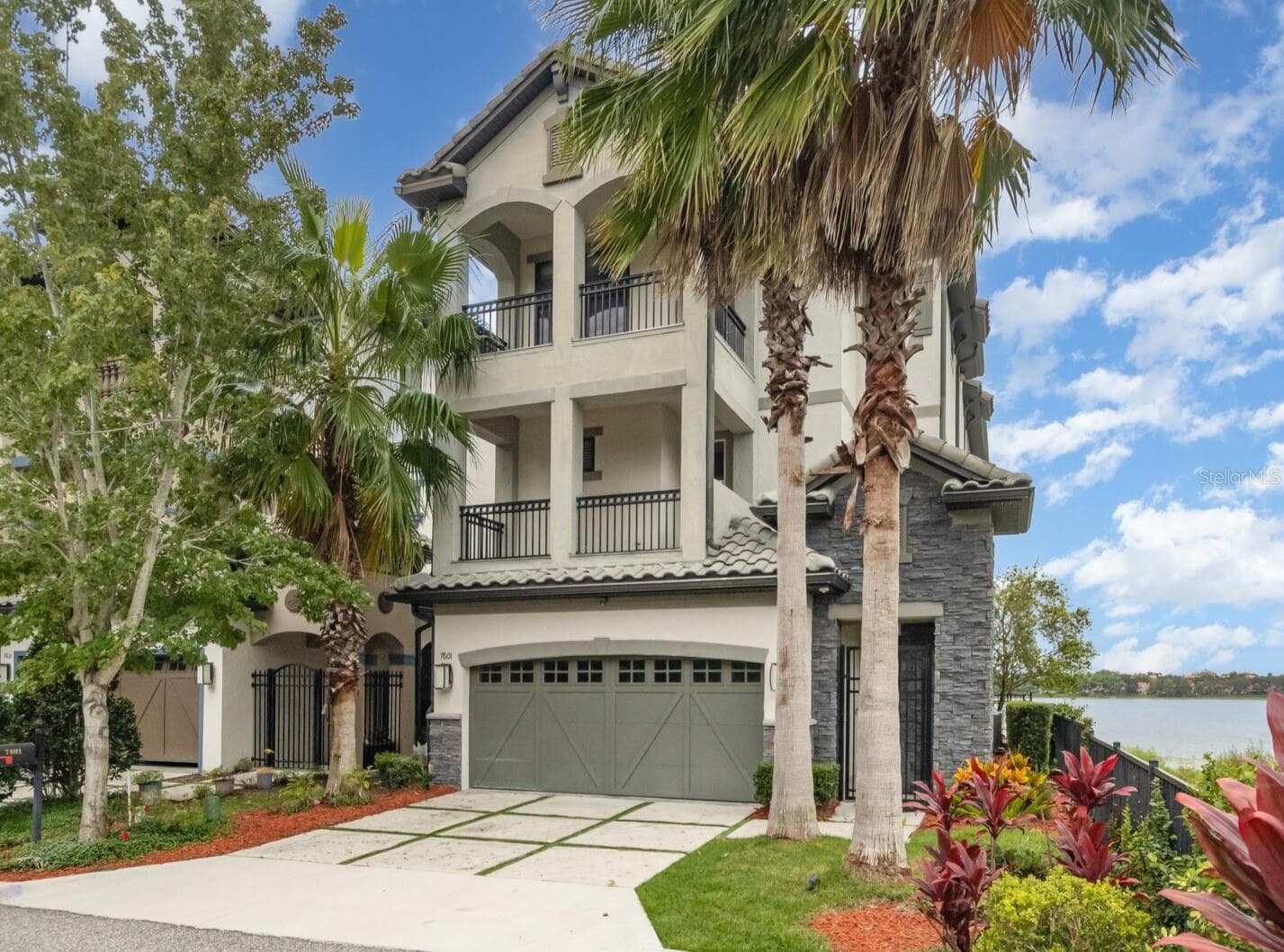 7601 TOSCANA BLVD