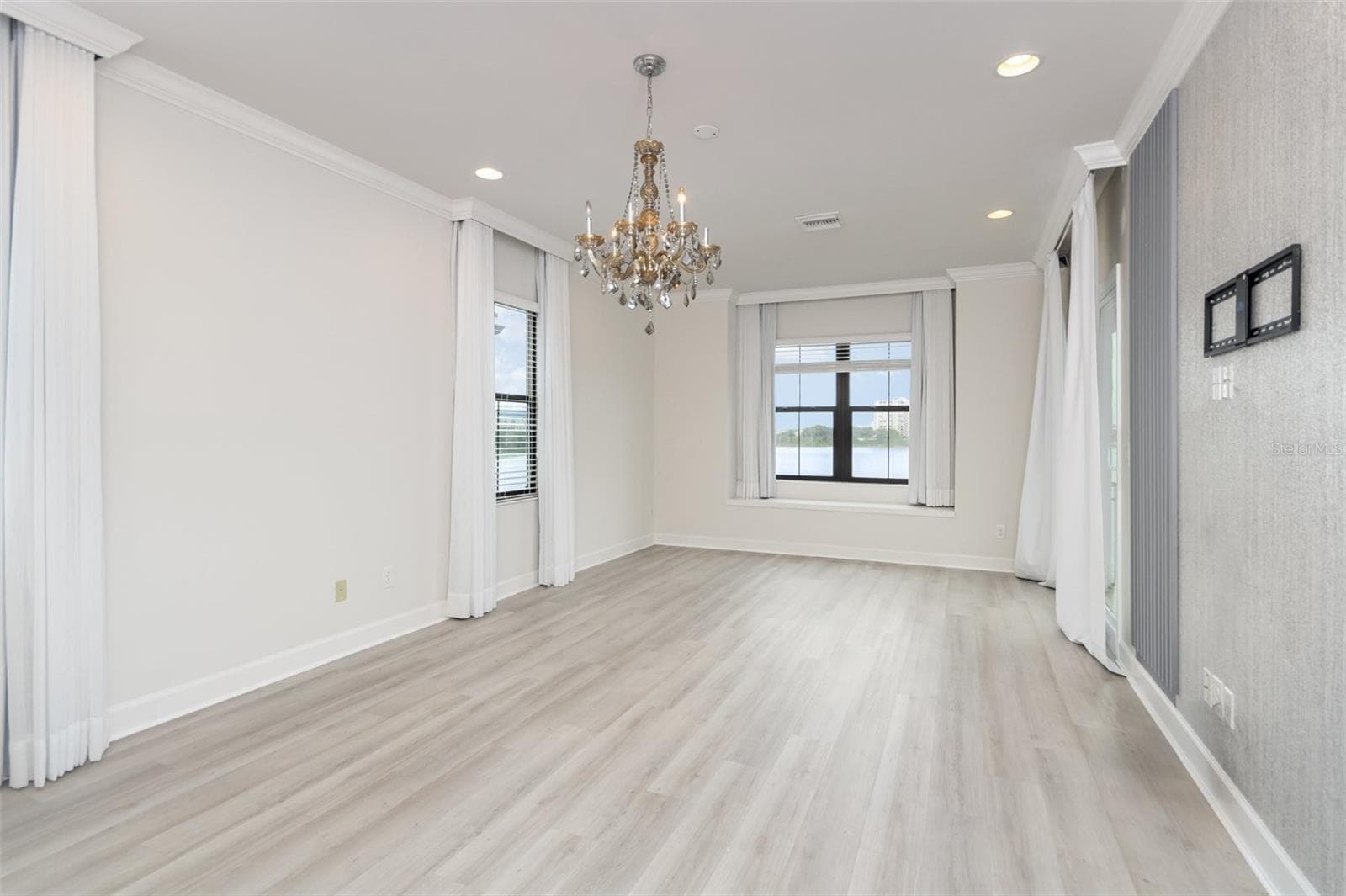 Single Family Residence at 7601 TOSCANA BLVD, ORLANDO, photo 14 of 49