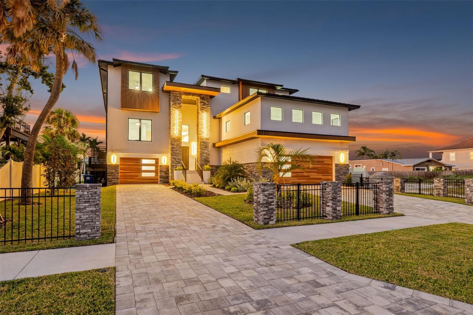 Single Family Residence at 2121 BAYOU GRANDE BLVD NE, ST PETERSBURG, photo 90 of 110