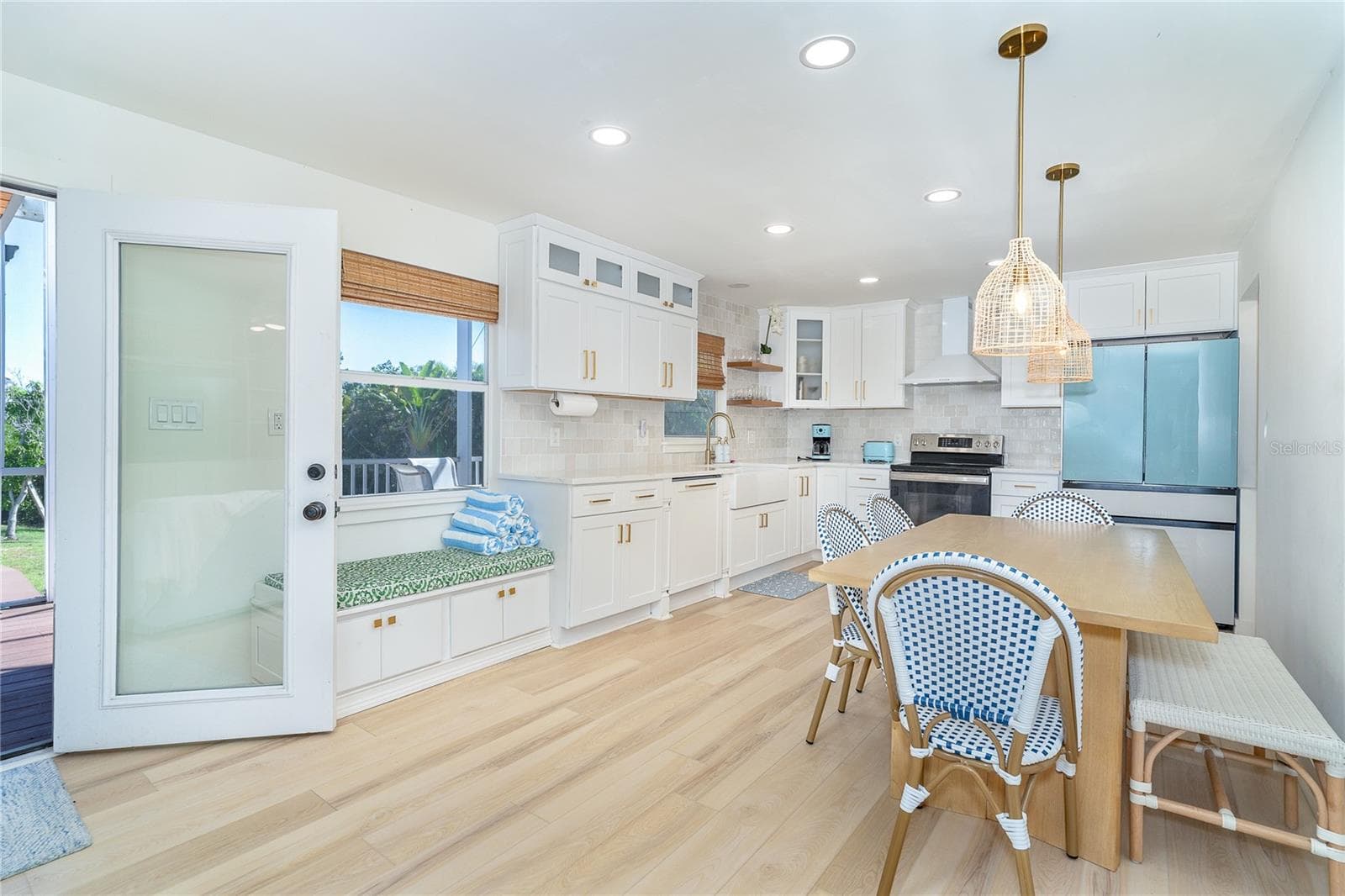 Kitchen. - 260 KETTLE HARBOR DR, PLACIDA