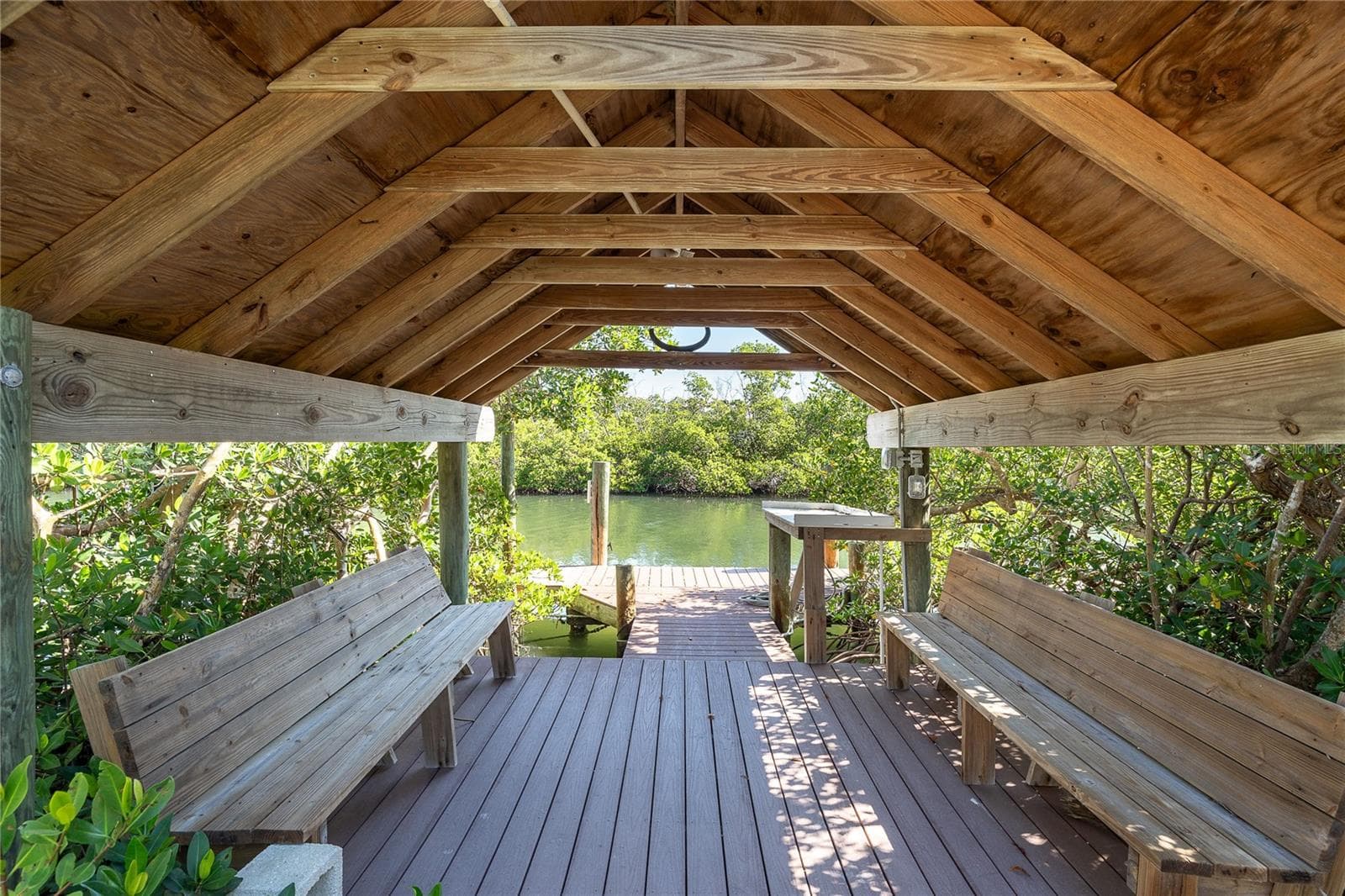 Sitting Area by Dock. - 260 KETTLE HARBOR DR, PLACIDA
