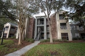 5136 PARK CENTRAL DR #215