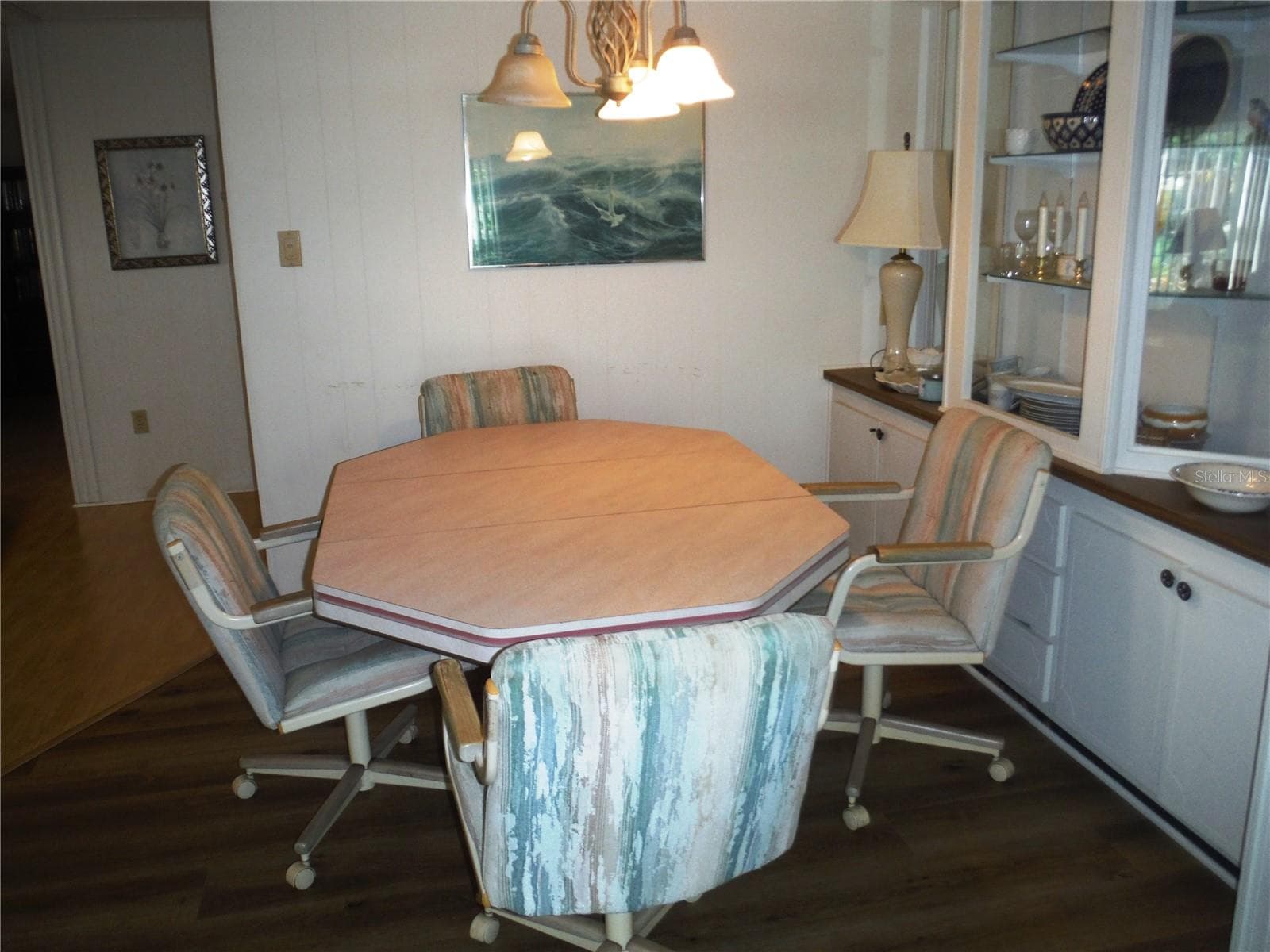 Manufactured Home at 141 FOREST LN #13, SAFETY HARBOR, photo 5 of 36