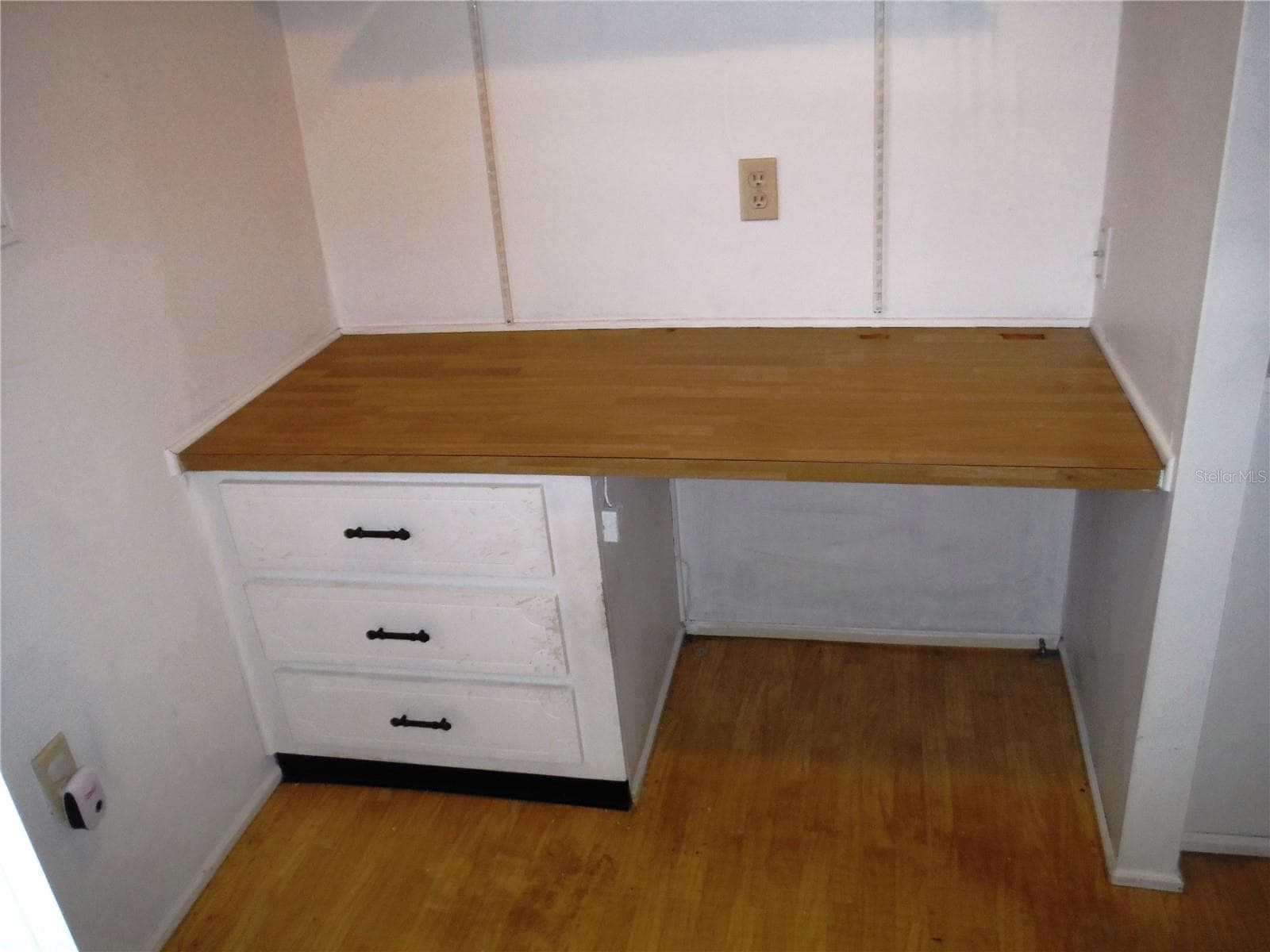 Manufactured Home at 141 FOREST LN #13, SAFETY HARBOR, photo 10 of 36