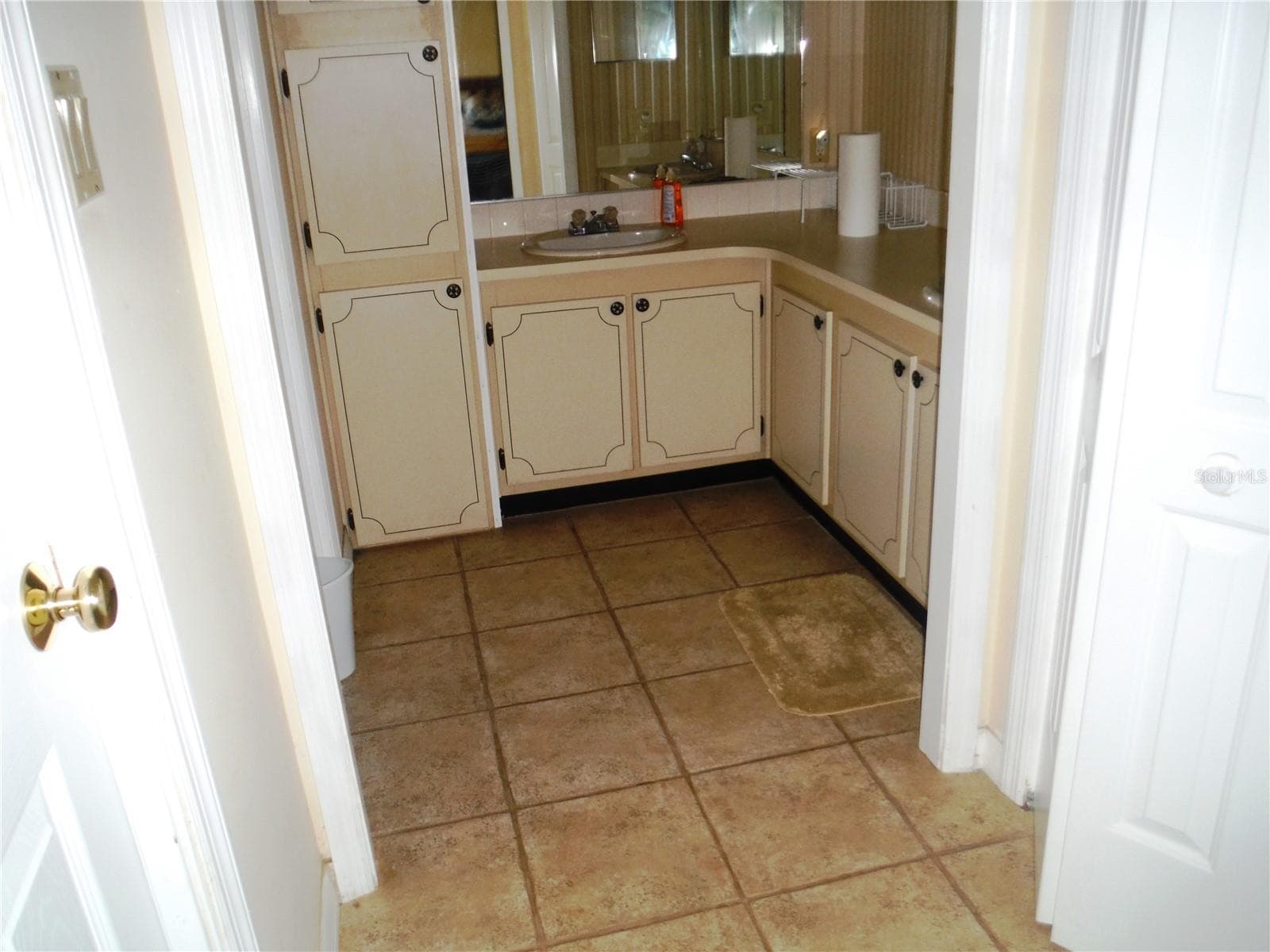 Manufactured Home at 141 FOREST LN #13, SAFETY HARBOR, photo 18 of 36