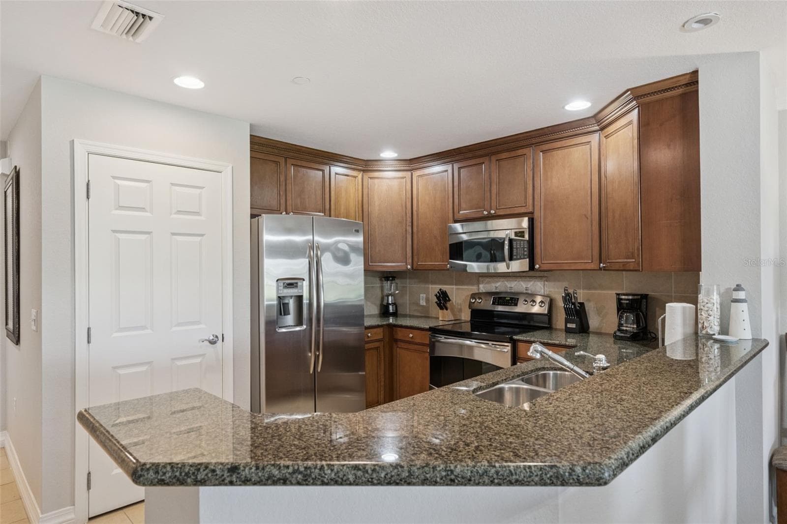 Condominium at 1100 SUNSET VIEW CIR #102, REUNION, photo 7 of 67
