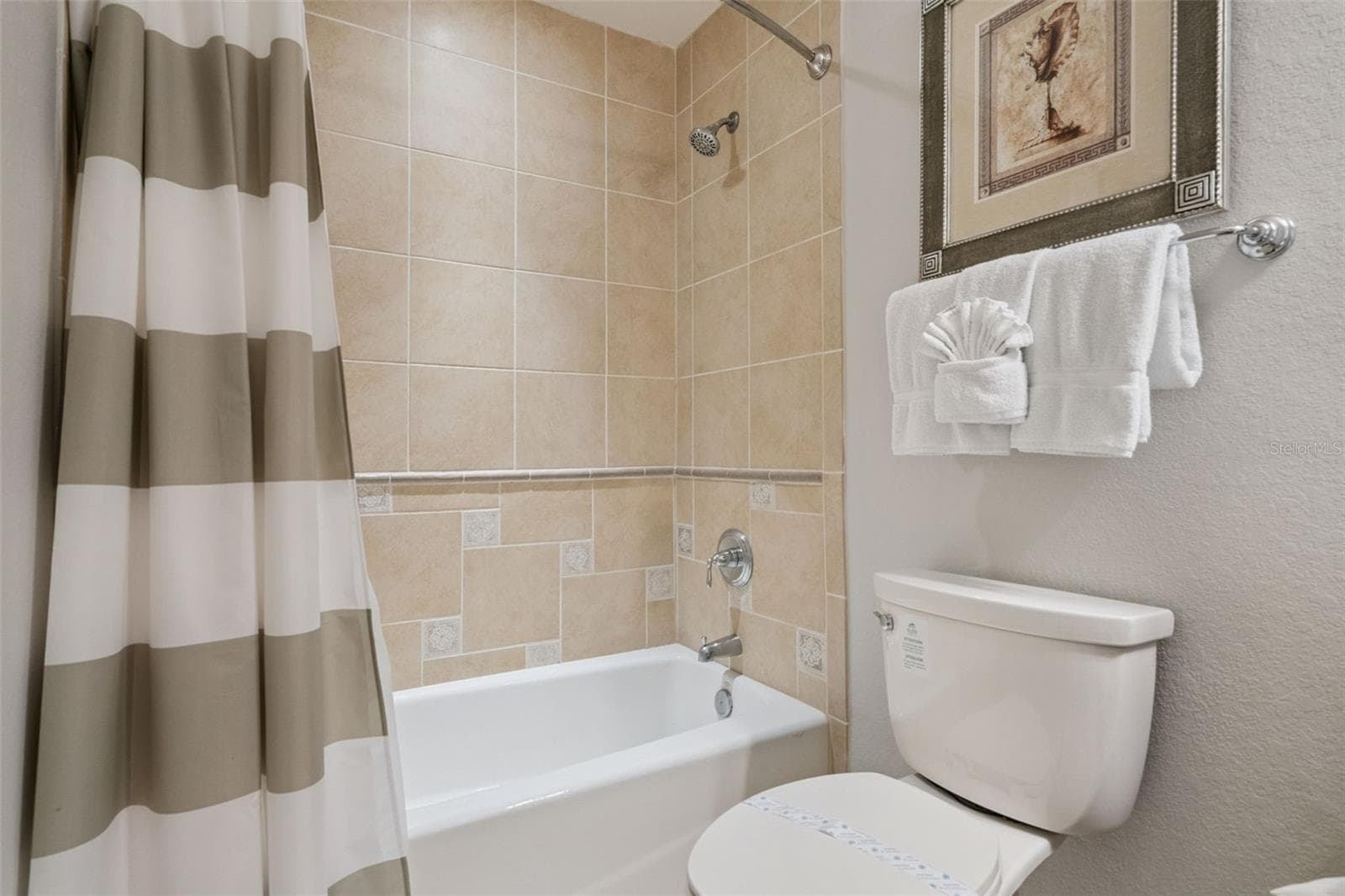 Condominium at 1100 SUNSET VIEW CIR #102, REUNION, photo 9 of 67