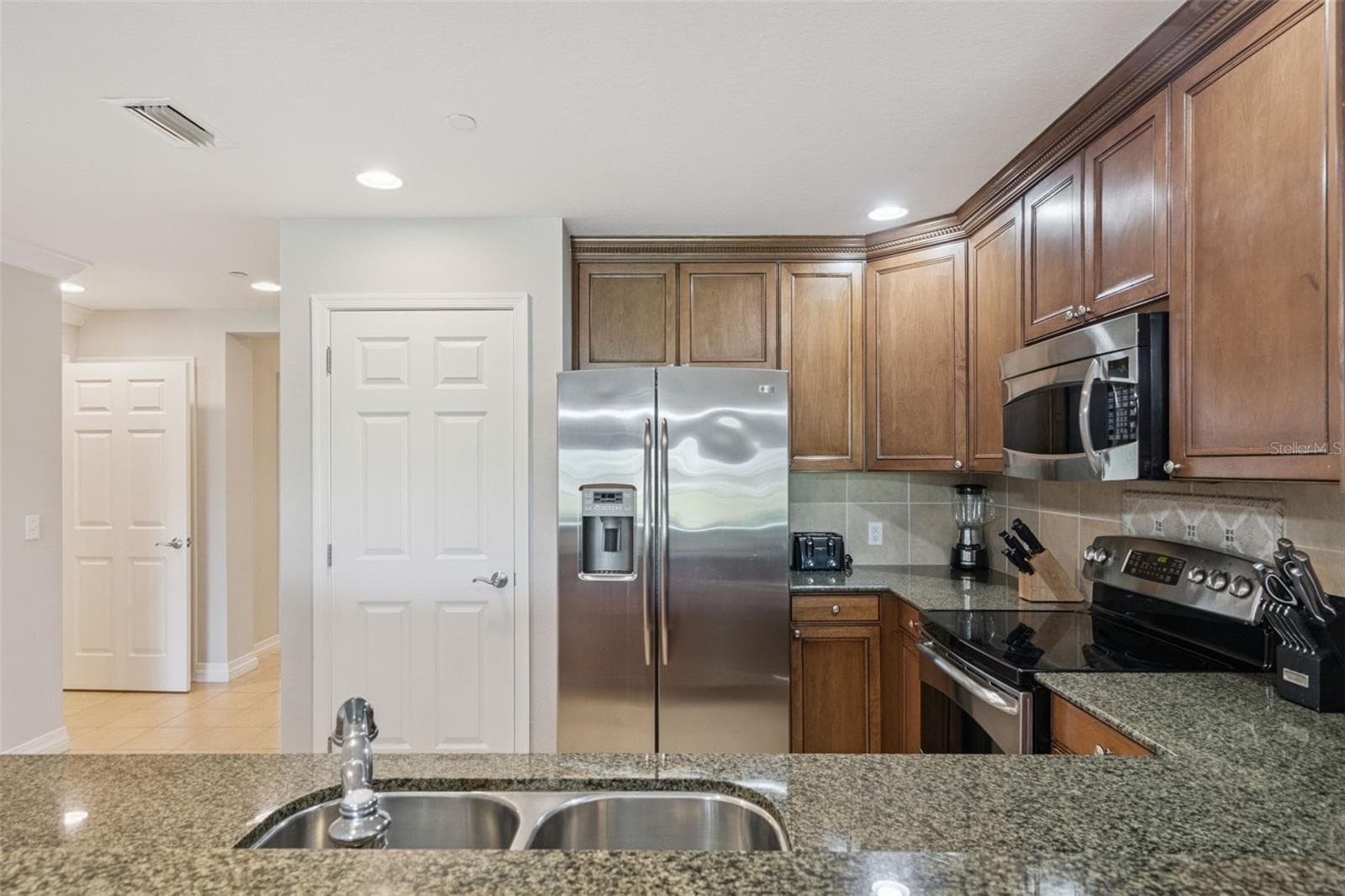 Condominium at 1100 SUNSET VIEW CIR #102, REUNION, photo 29 of 67