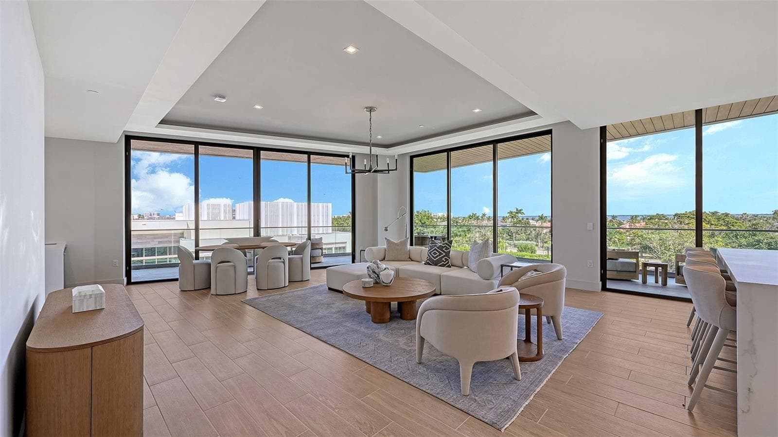 Great Room - 1591 GULF OF MEXICO DR #413, LONGBOAT KEY