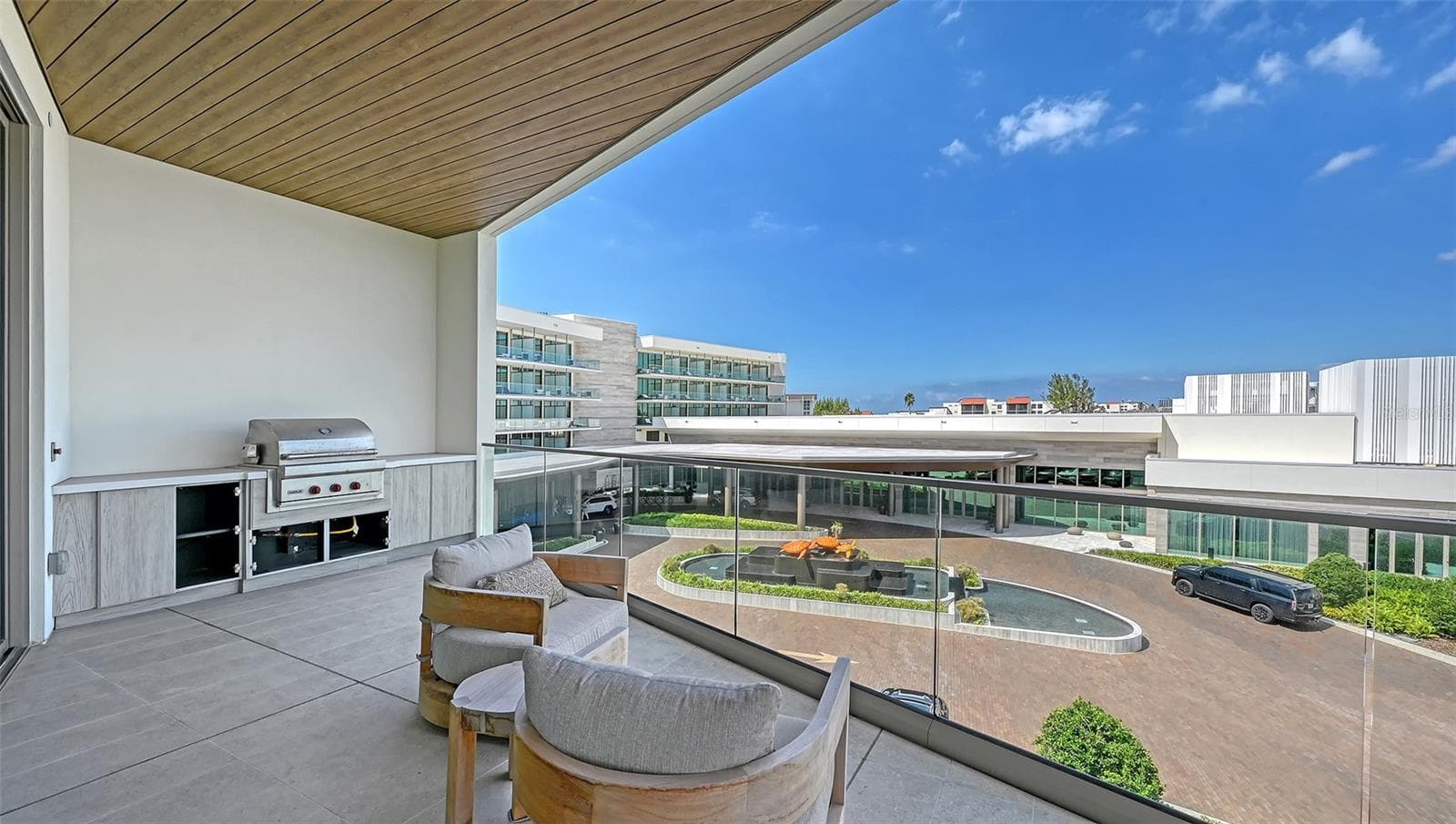 Terrace - 1591 GULF OF MEXICO DR #413, LONGBOAT KEY