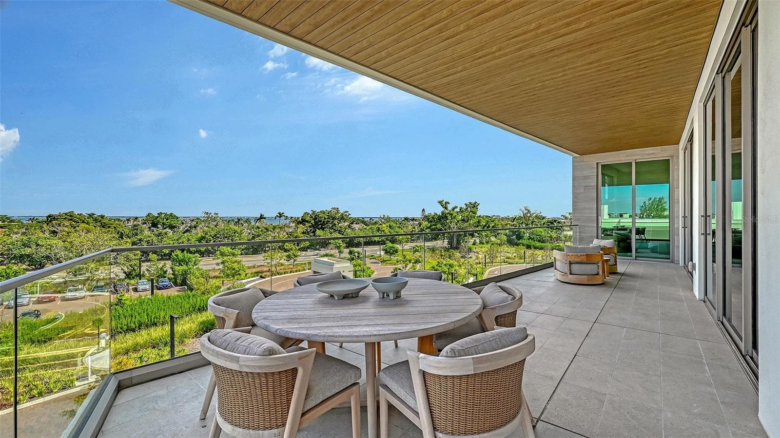 Terrace - 1591 GULF OF MEXICO DR #413, LONGBOAT KEY
