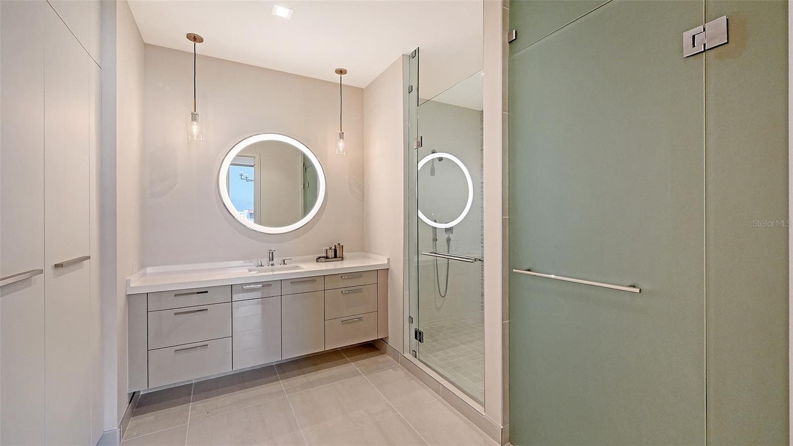 Second Bedroom Suite Bathroom - 1591 GULF OF MEXICO DR #413, LONGBOAT KEY