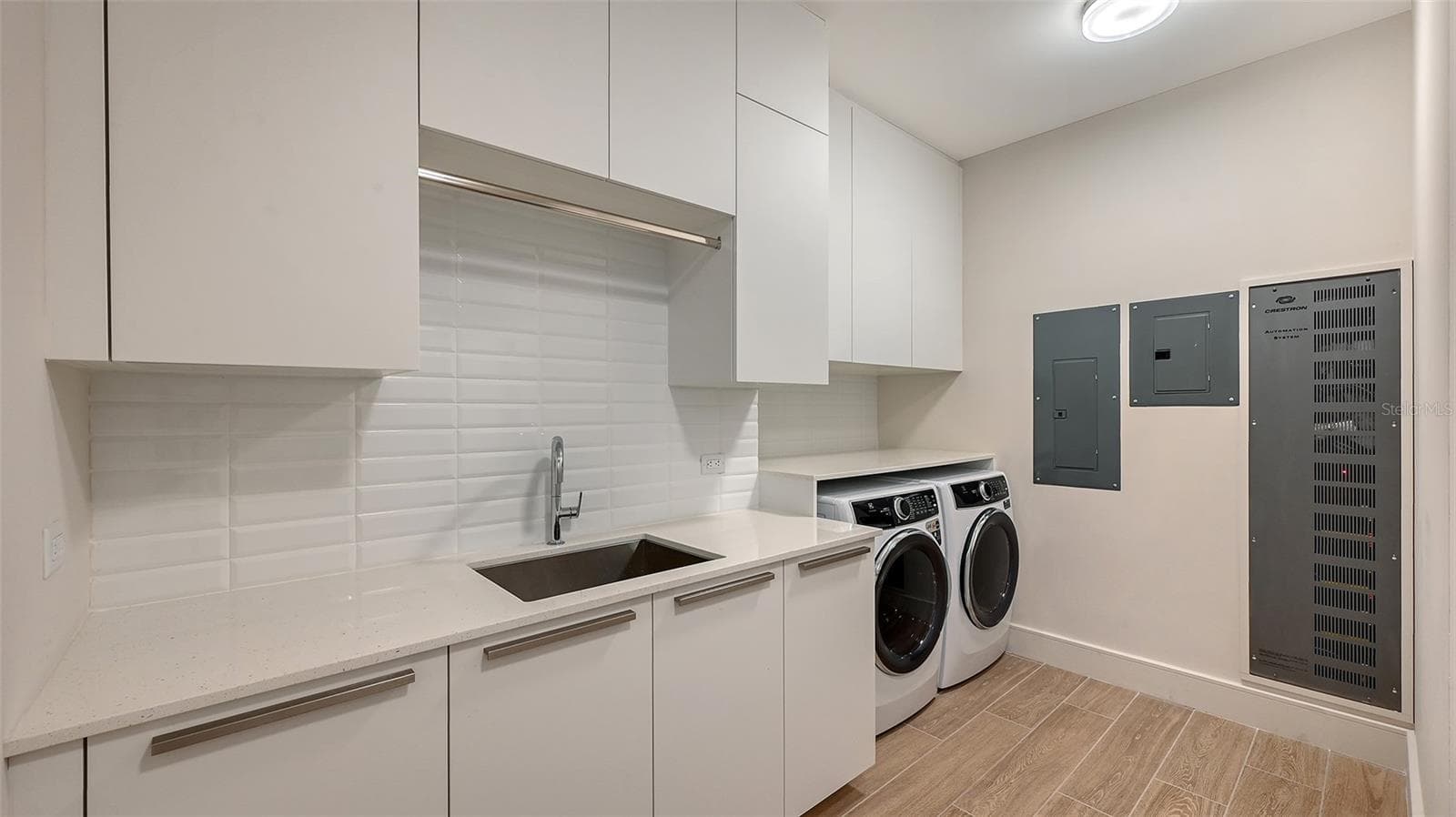 Laundry Room - 1591 GULF OF MEXICO DR #413, LONGBOAT KEY