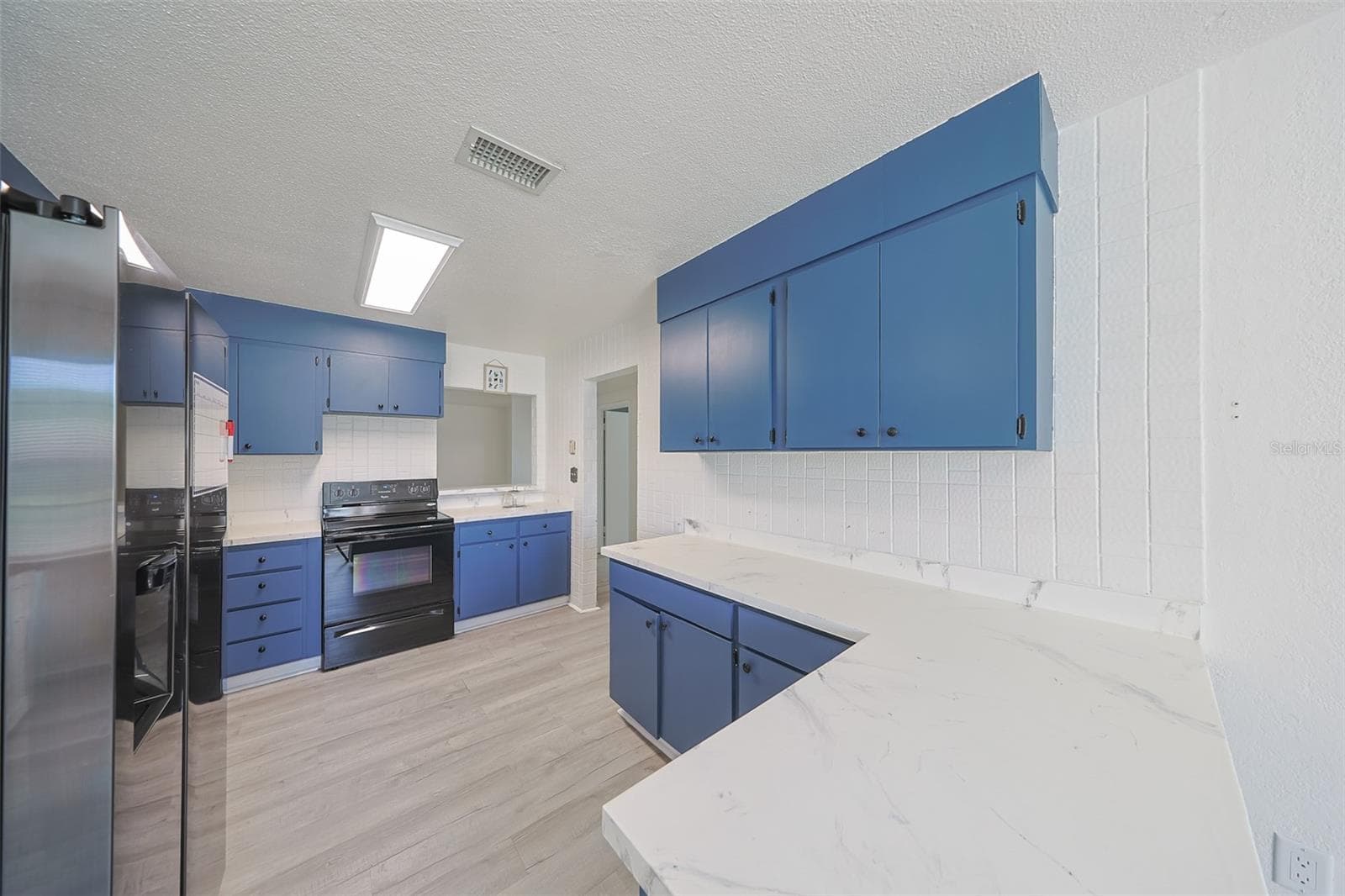 Single Family Residence at 1507 76TH AVE N, ST PETERSBURG, photo 14 of 50
