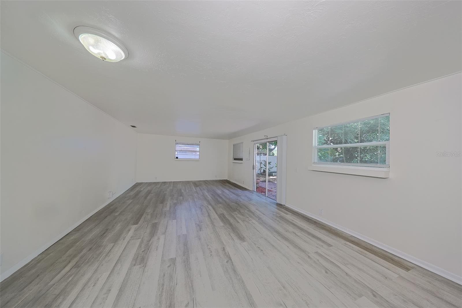 Single Family Residence at 1507 76TH AVE N, ST PETERSBURG, photo 5 of 50