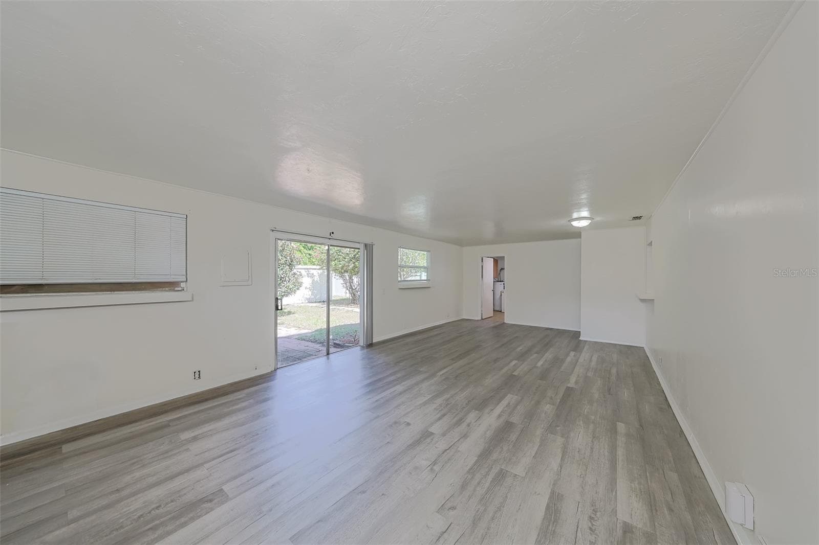 Single Family Residence at 1507 76TH AVE N, ST PETERSBURG, photo 7 of 50