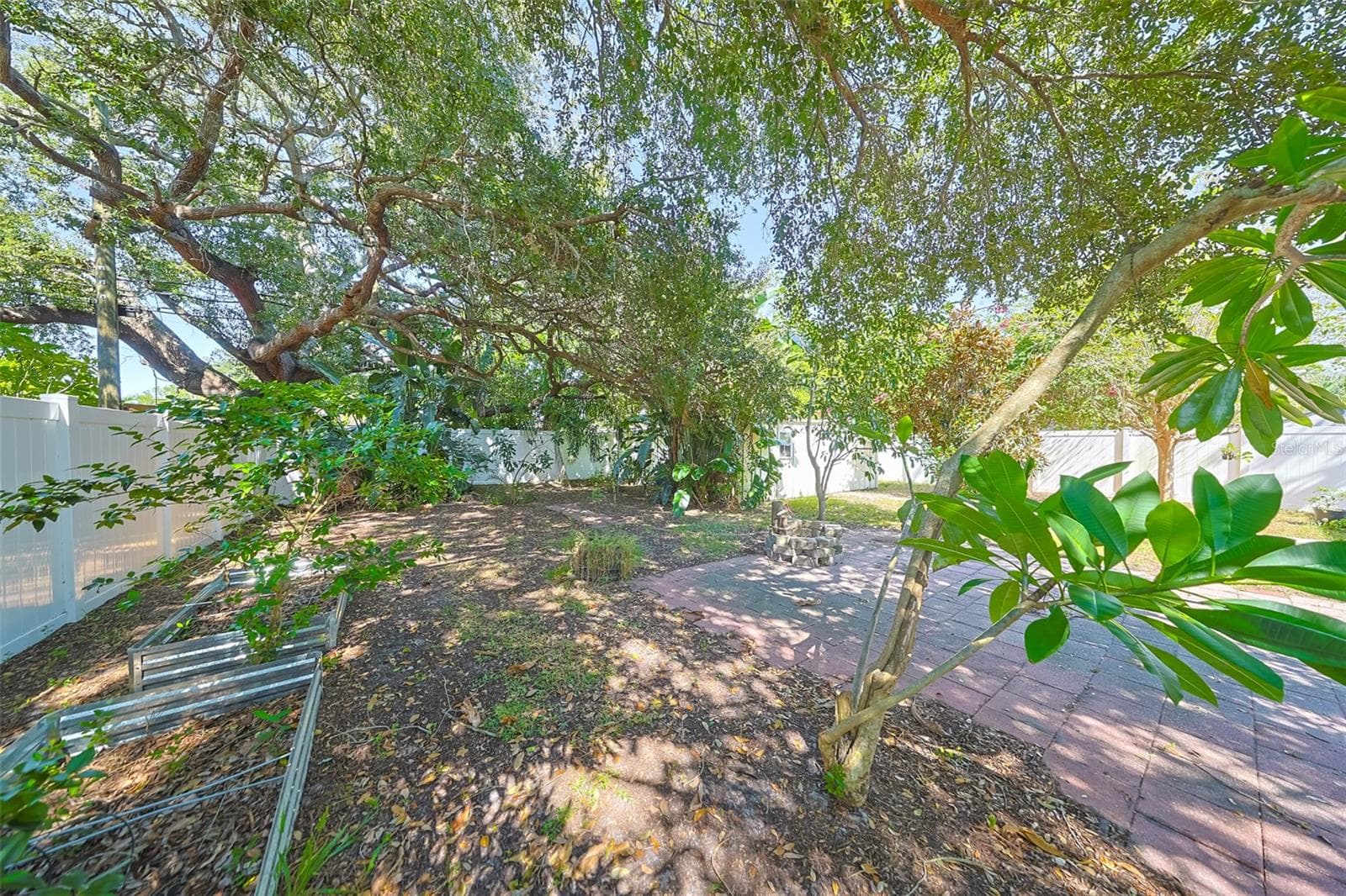Single Family Residence at 1507 76TH AVE N, ST PETERSBURG, photo 36 of 50