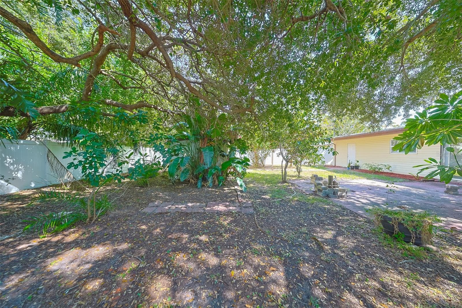 Single Family Residence at 1507 76TH AVE N, ST PETERSBURG, photo 37 of 50