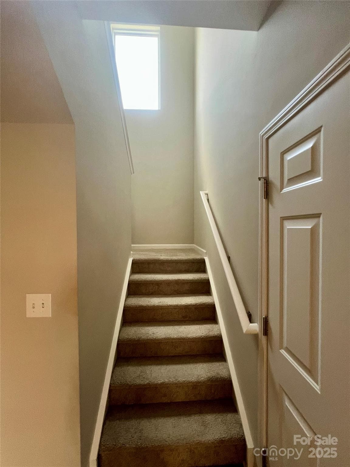 Single Family Residence at 404 Brannon Meadows Drive, York, photo 5 of 12