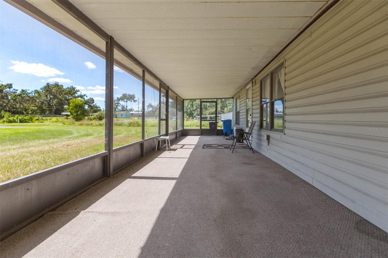 Manufactured Home at 11228 MARLBOROUGH DR, SEFFNER, photo 4 of 44