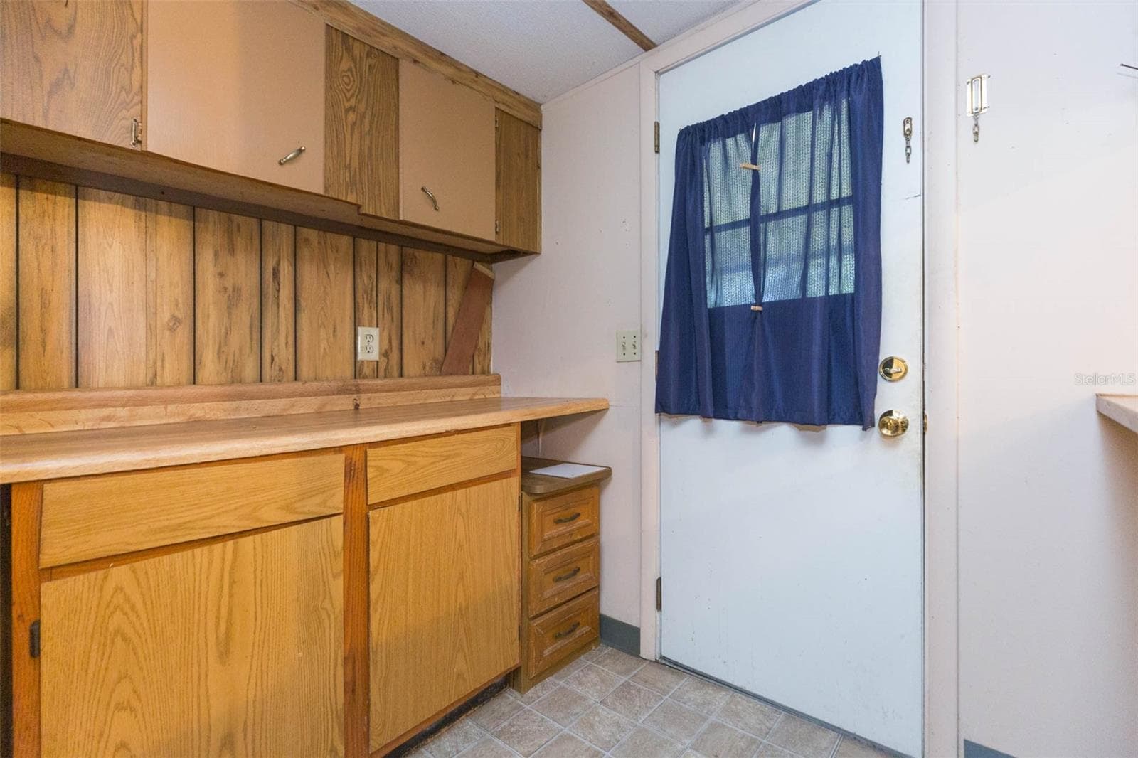 Manufactured Home at 11228 MARLBOROUGH DR, SEFFNER, photo 15 of 44