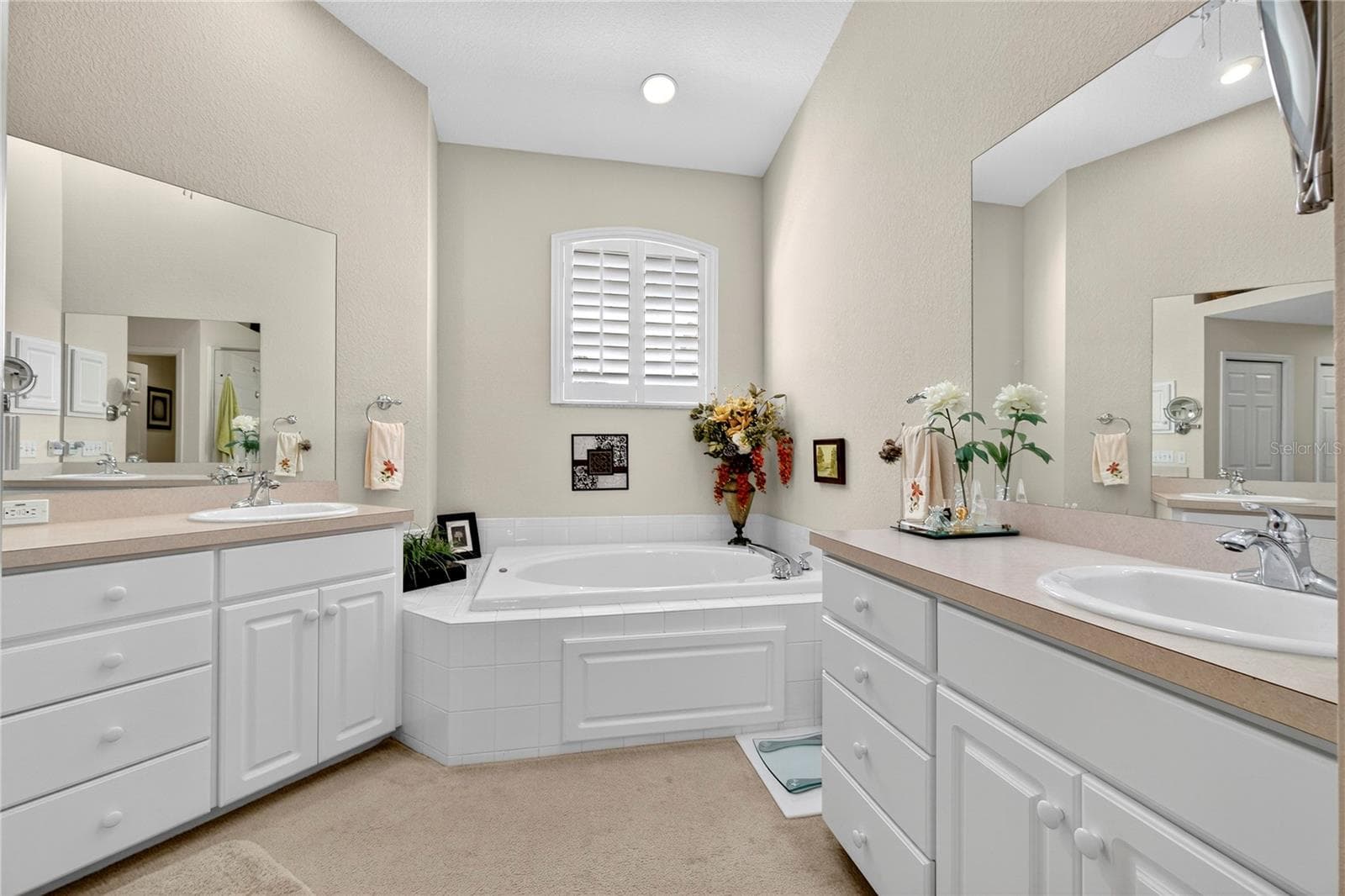 Condominium at 516 GRASSLANDS VILLAGE CIR, LAKELAND, photo 24 of 68