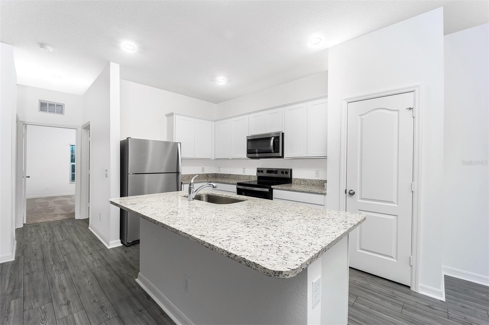 Single Family Residence at 1342 CONGO CT, POINCIANA, photo 4 of 16