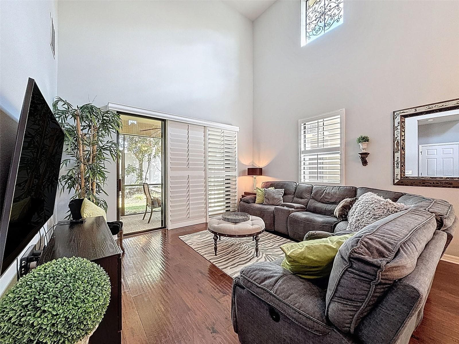 Living Room - 2539 SILVERBACK CT, PALM HARBOR