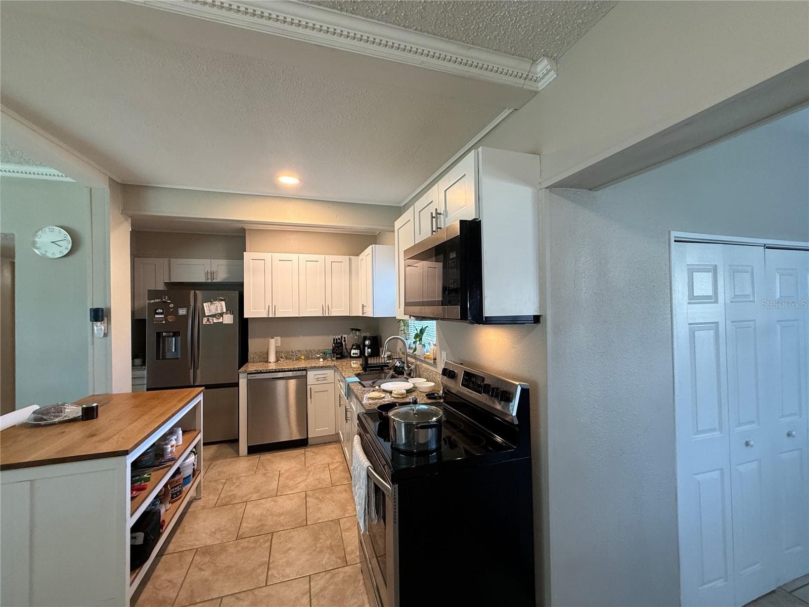 Single Family Residence at 1604 CRYSTAL CT E, LAKELAND, photo 11 of 33