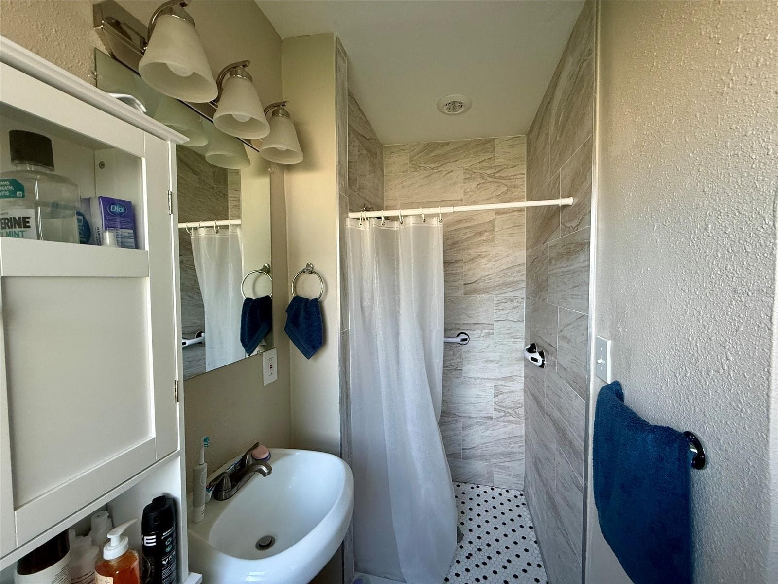 Single Family Residence at 1604 CRYSTAL CT E, LAKELAND, photo 18 of 33