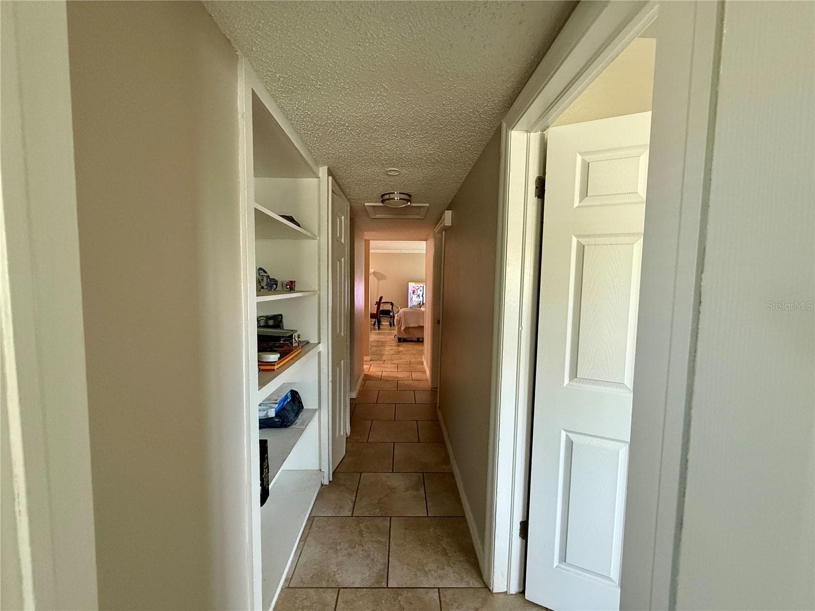 Single Family Residence at 1604 CRYSTAL CT E, LAKELAND, photo 19 of 33
