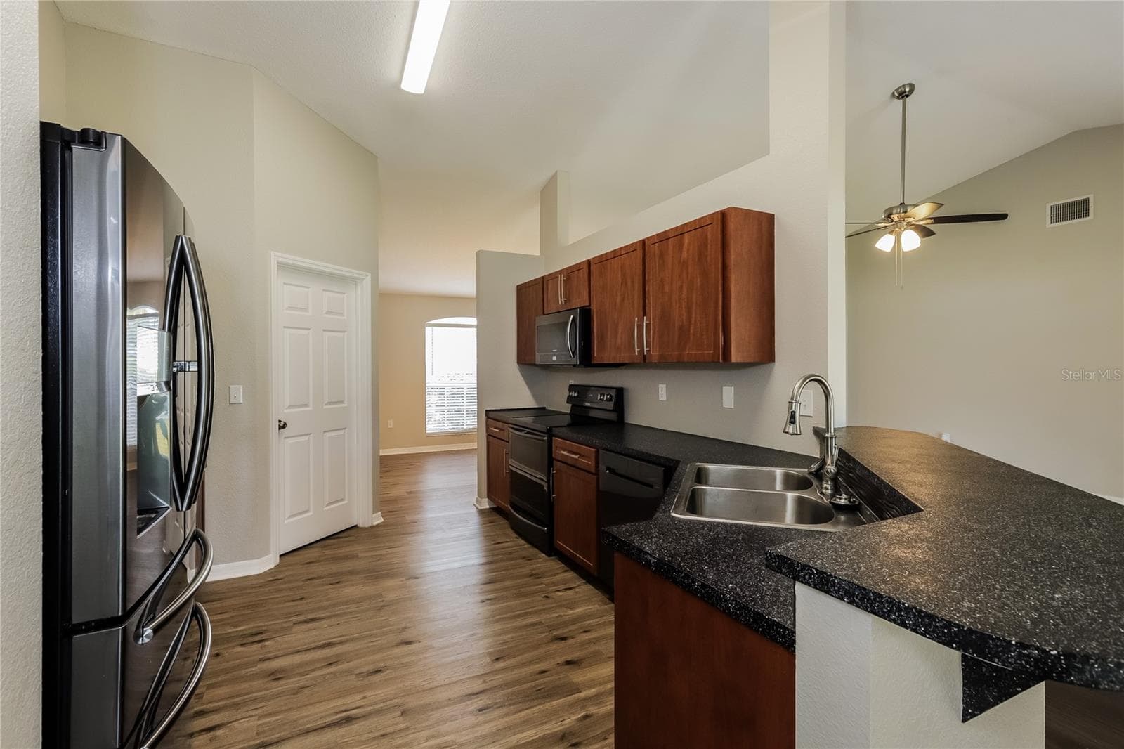 Single Family Residence at 3407 IMPERIAL MANOR WAY, MULBERRY, photo 5 of 15