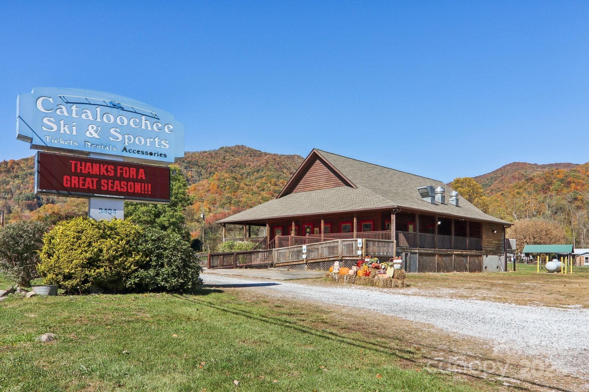 Free Standing Store at Free Standing Store, Maggie Valley, photo 3 of 44