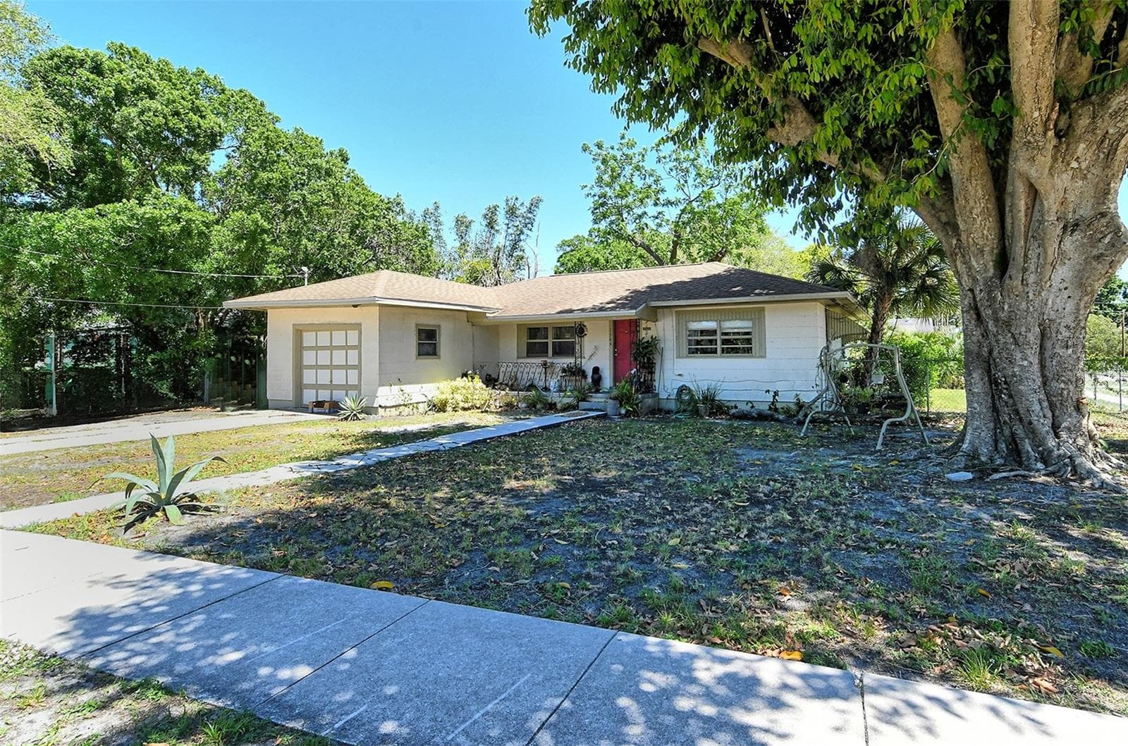 Single Family Residence at 1504 COCOANUT AVE, SARASOTA, photo 6 of 14