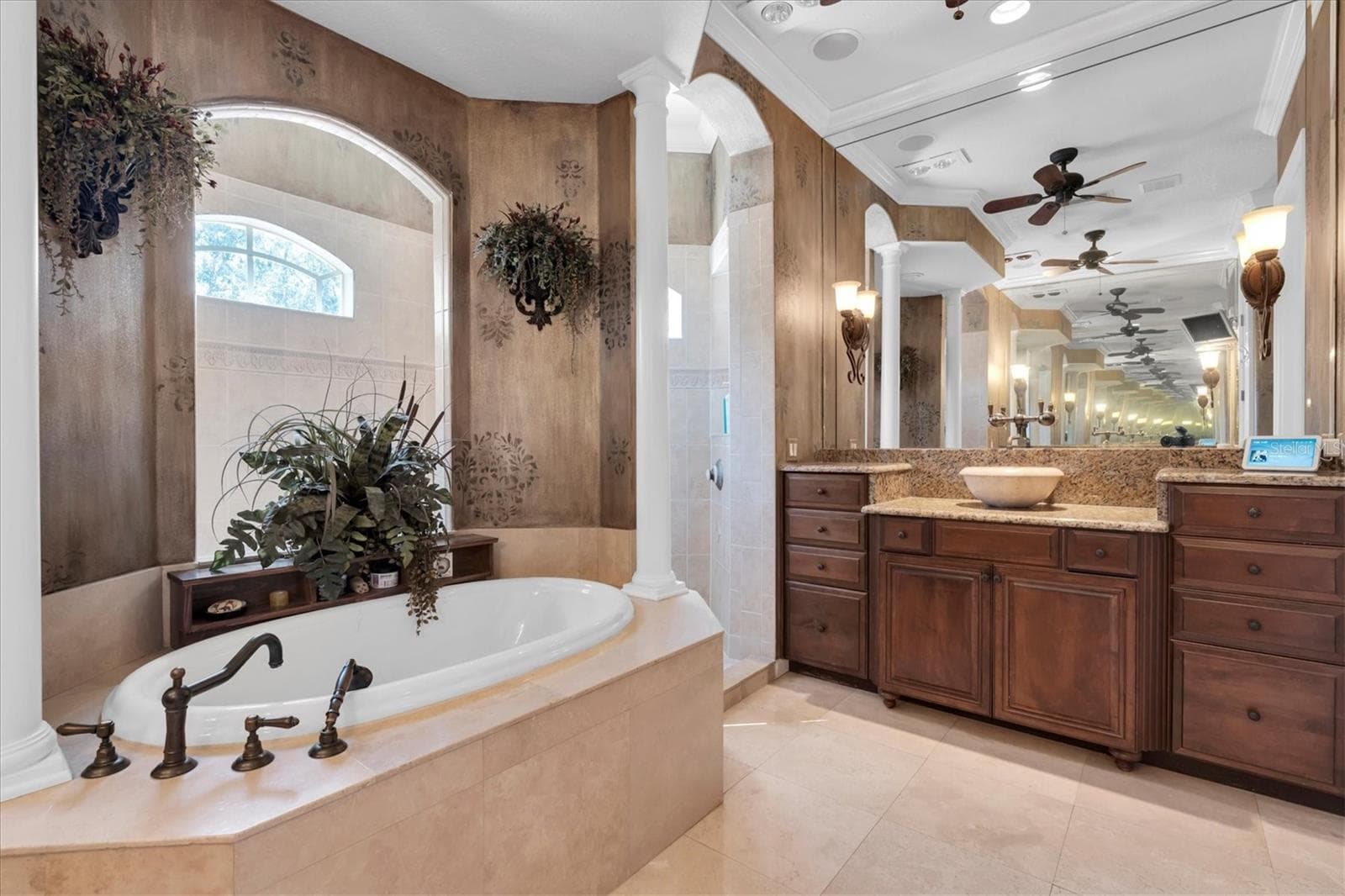 Primary Suite Bathroom - 2861 ROEHAMPTON CLOSE, TARPON SPRINGS