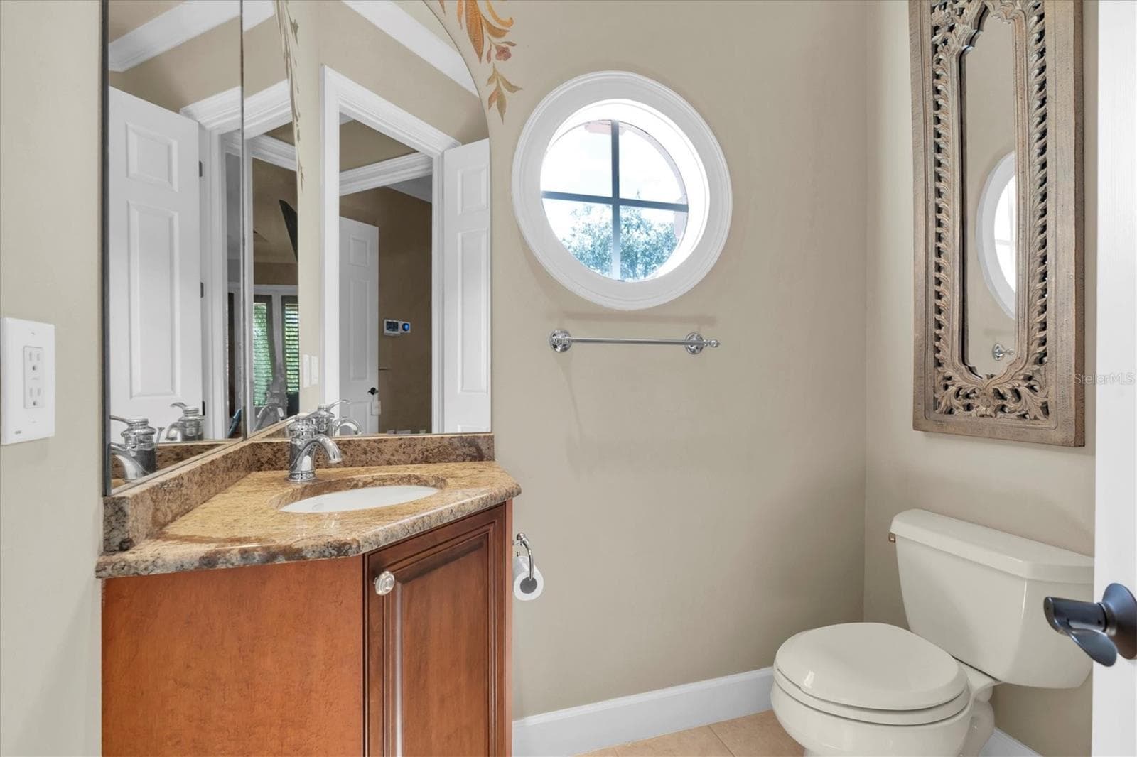 Upstairs half bath - 2861 ROEHAMPTON CLOSE, TARPON SPRINGS