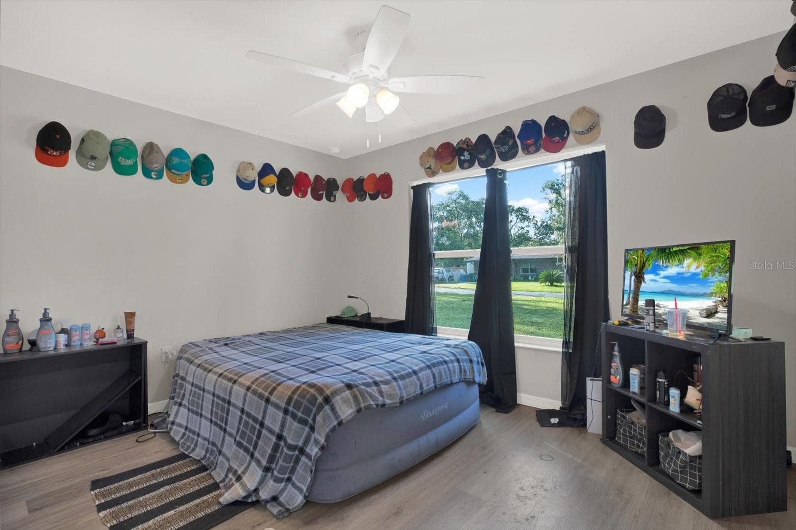 Single Family Residence at 801 OSCEOLA AVE, WILDWOOD, photo 3 of 24