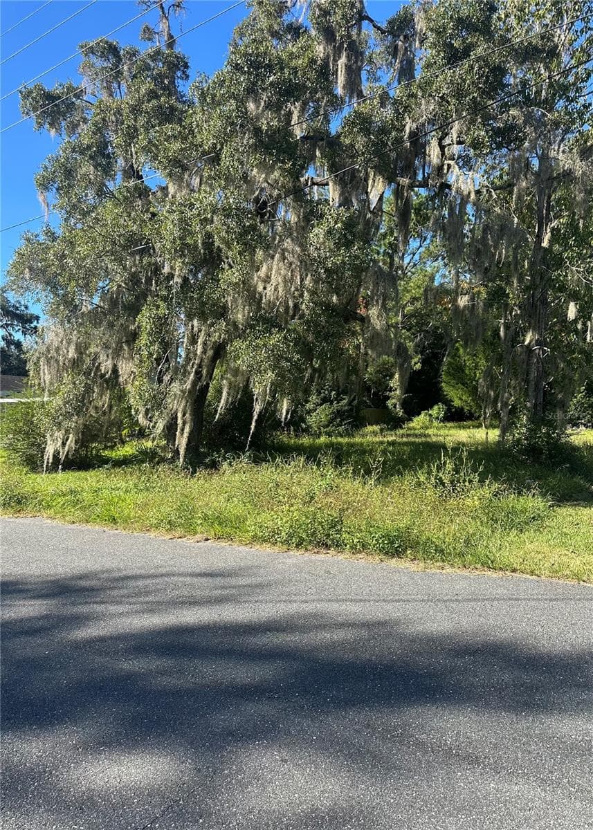 Lot 8 NE 1ST ST