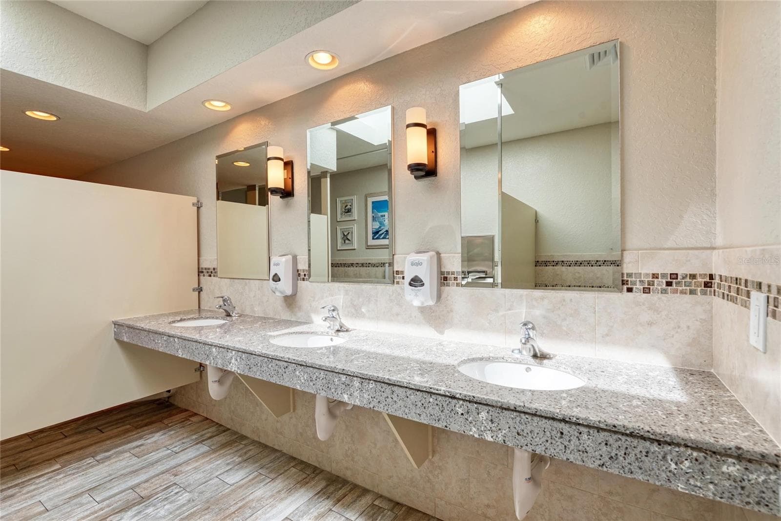 Condominium at 1065 GULF OF MEXICO DR #201, LONGBOAT KEY, photo 60 of 77