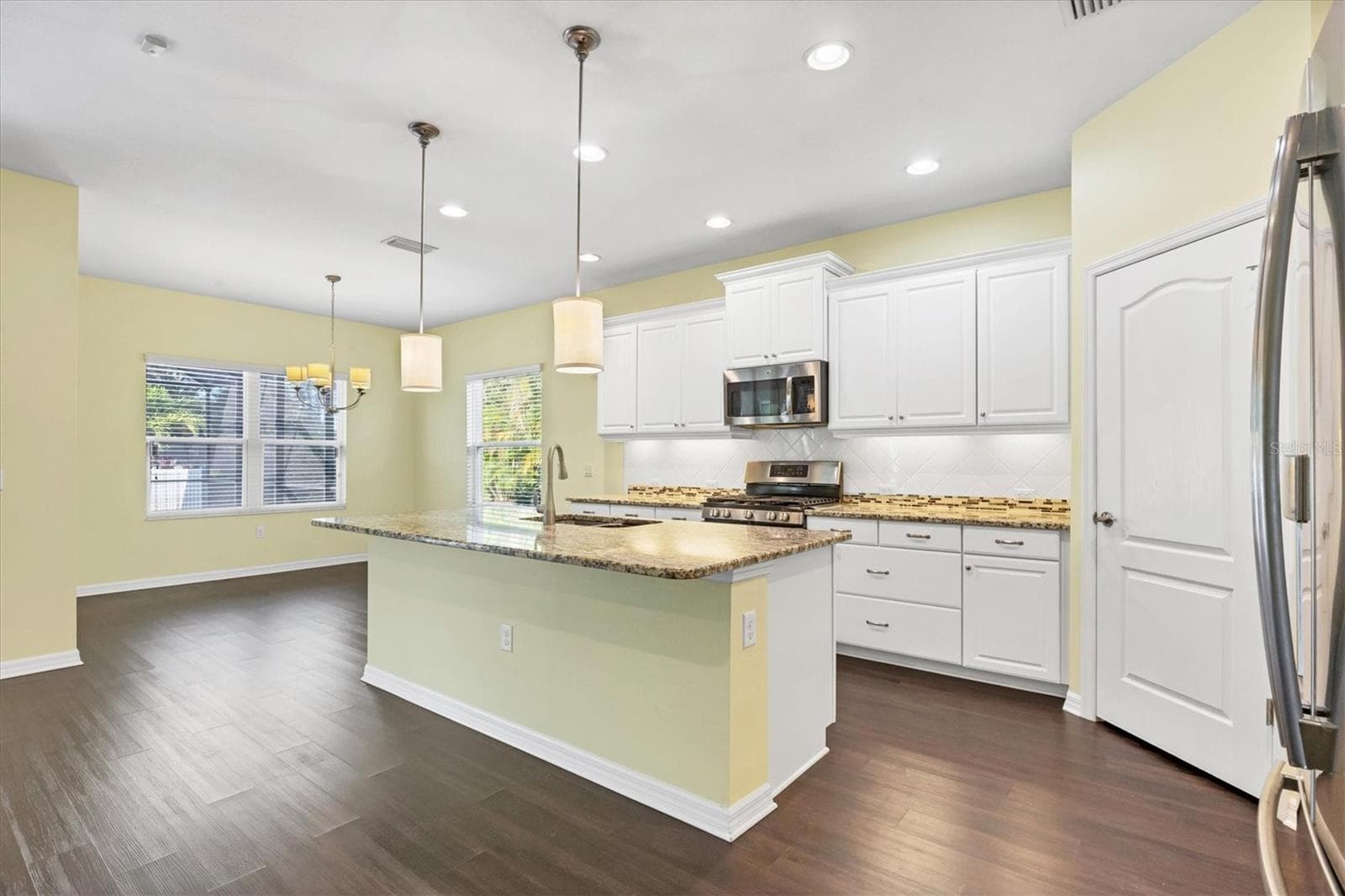 Single Family Residence at 7040 WHITE WILLOW CT, SARASOTA, photo 15 of 54