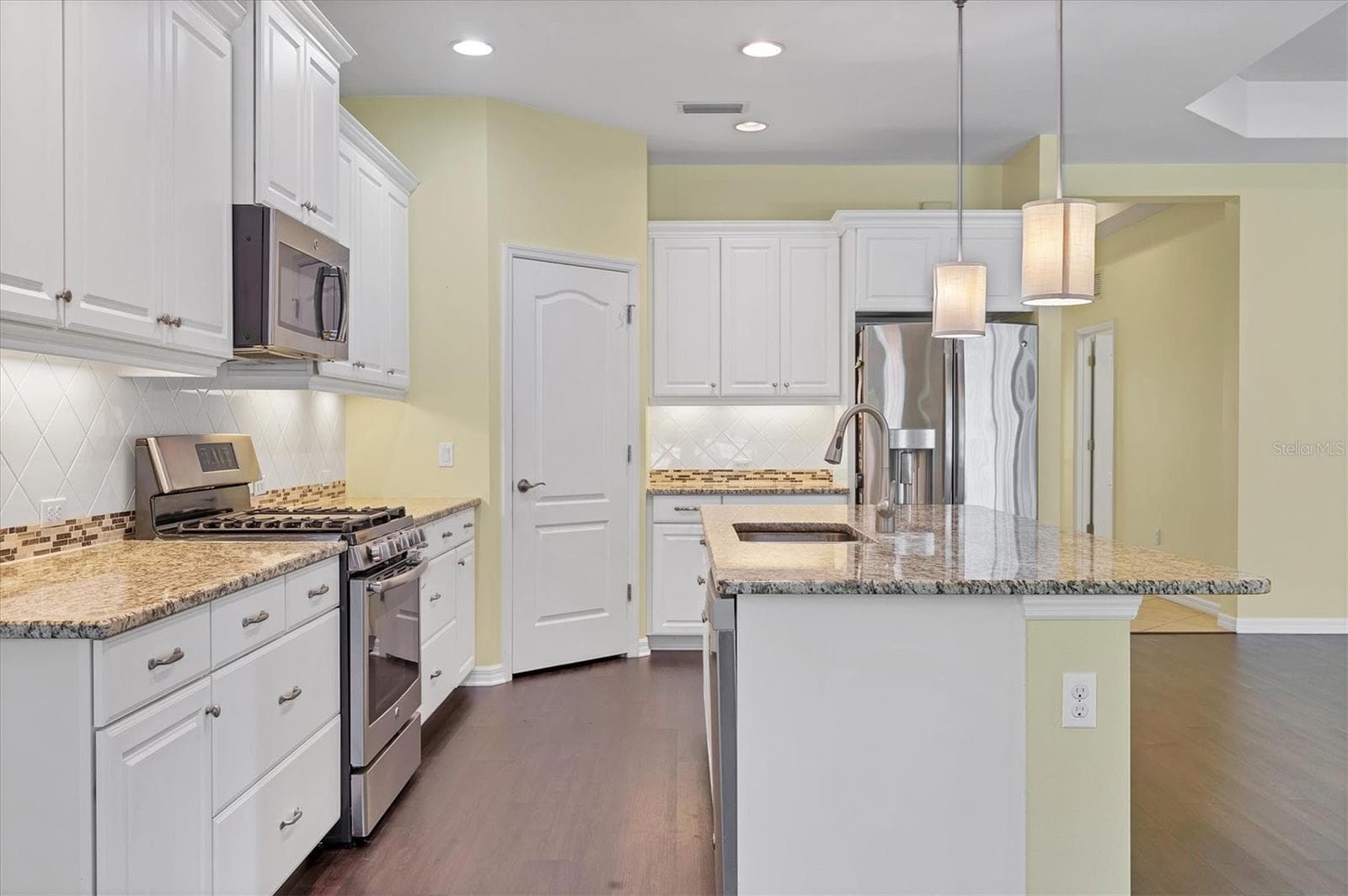 Single Family Residence at 7040 WHITE WILLOW CT, SARASOTA, photo 16 of 54