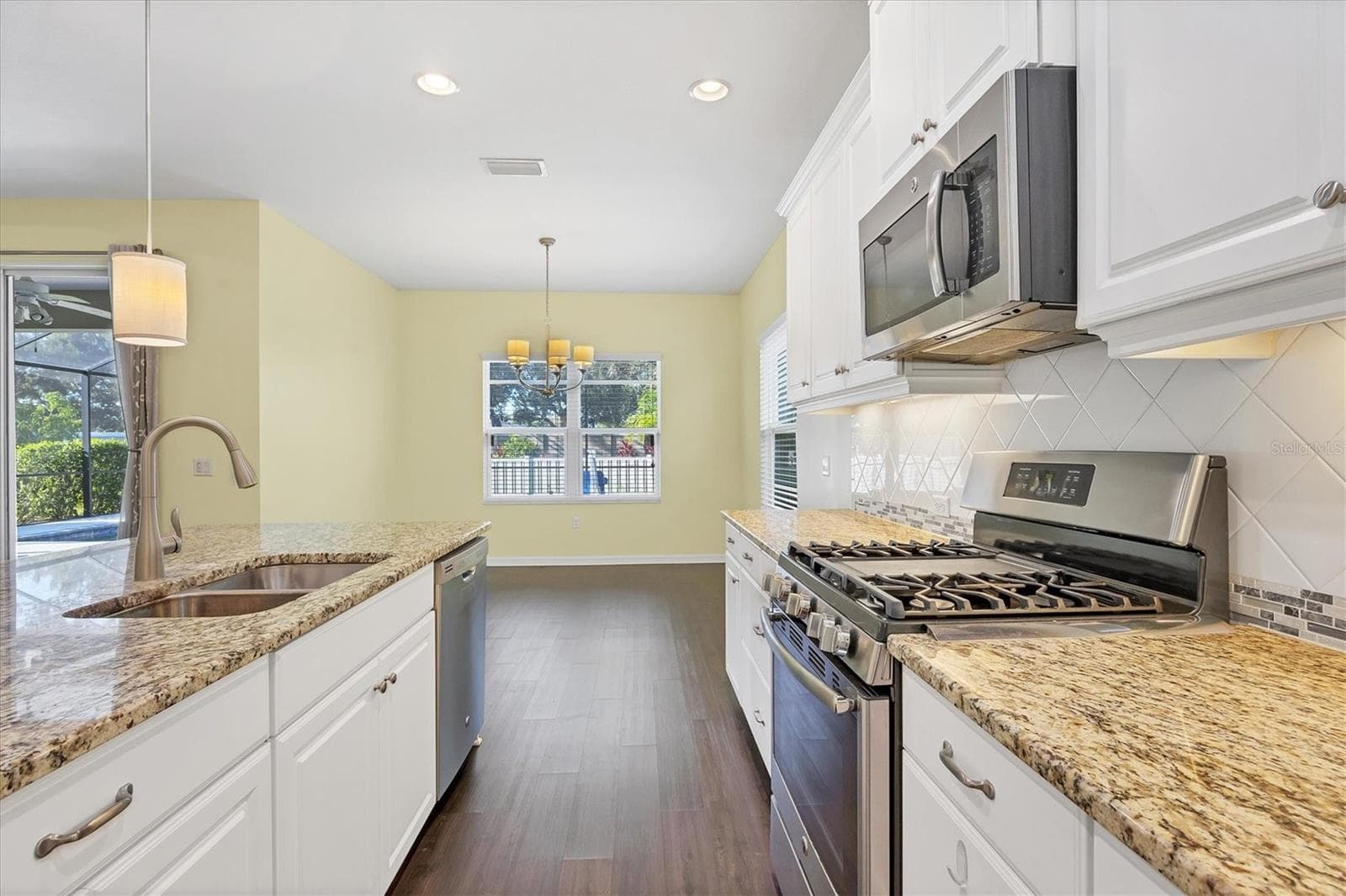 Single Family Residence at 7040 WHITE WILLOW CT, SARASOTA, photo 17 of 54